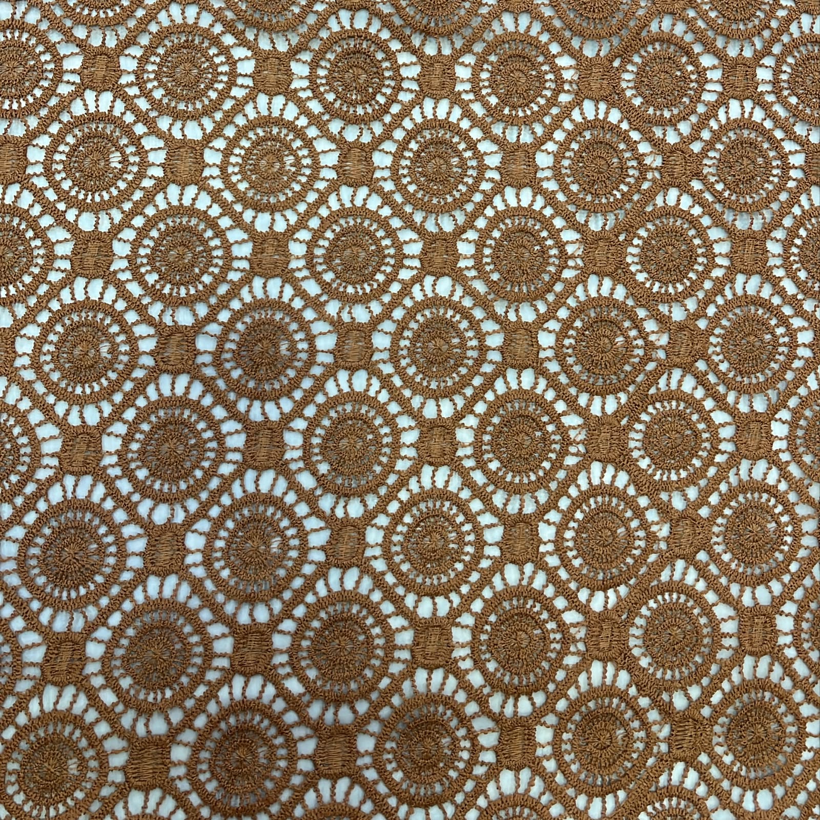 RENDA GUIPIR - COR TERRACOTA - DESENHO 100 - 100% POLIÉSTER - COM 1,30 LG
