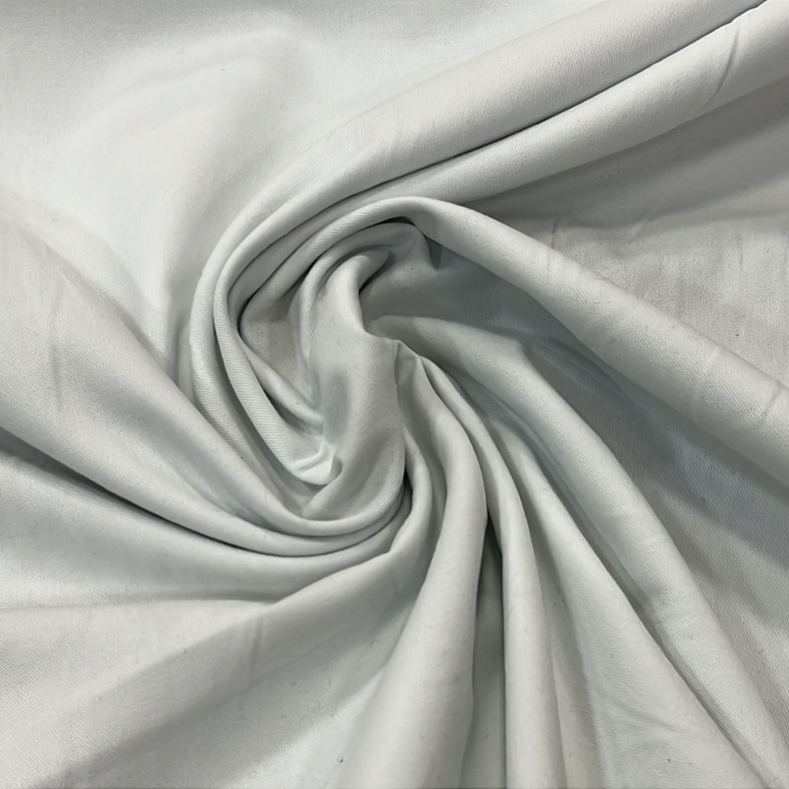 TECIDO SARJA/BRIM LEVE COR BRANCO TINTO ESTARFLEX 98% ALGODÃO E 2% ELASTANO 215 G/M² COM 1,60 LG