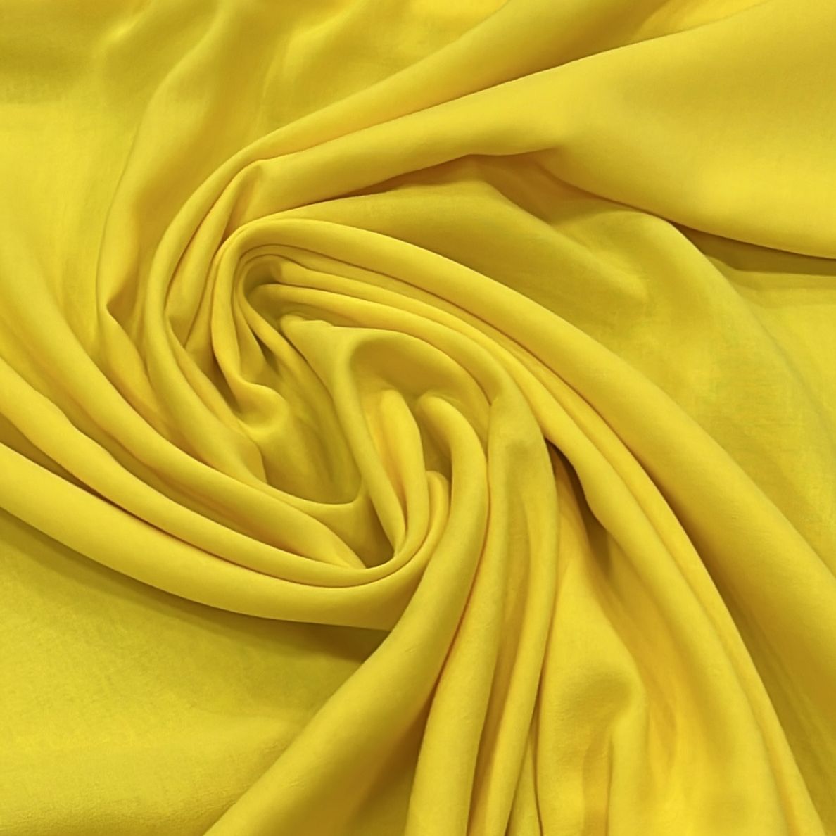 TECIDO VISCOSE LISA COR AMARELO FORTE 100% VISCOSE COM 1,40 LG