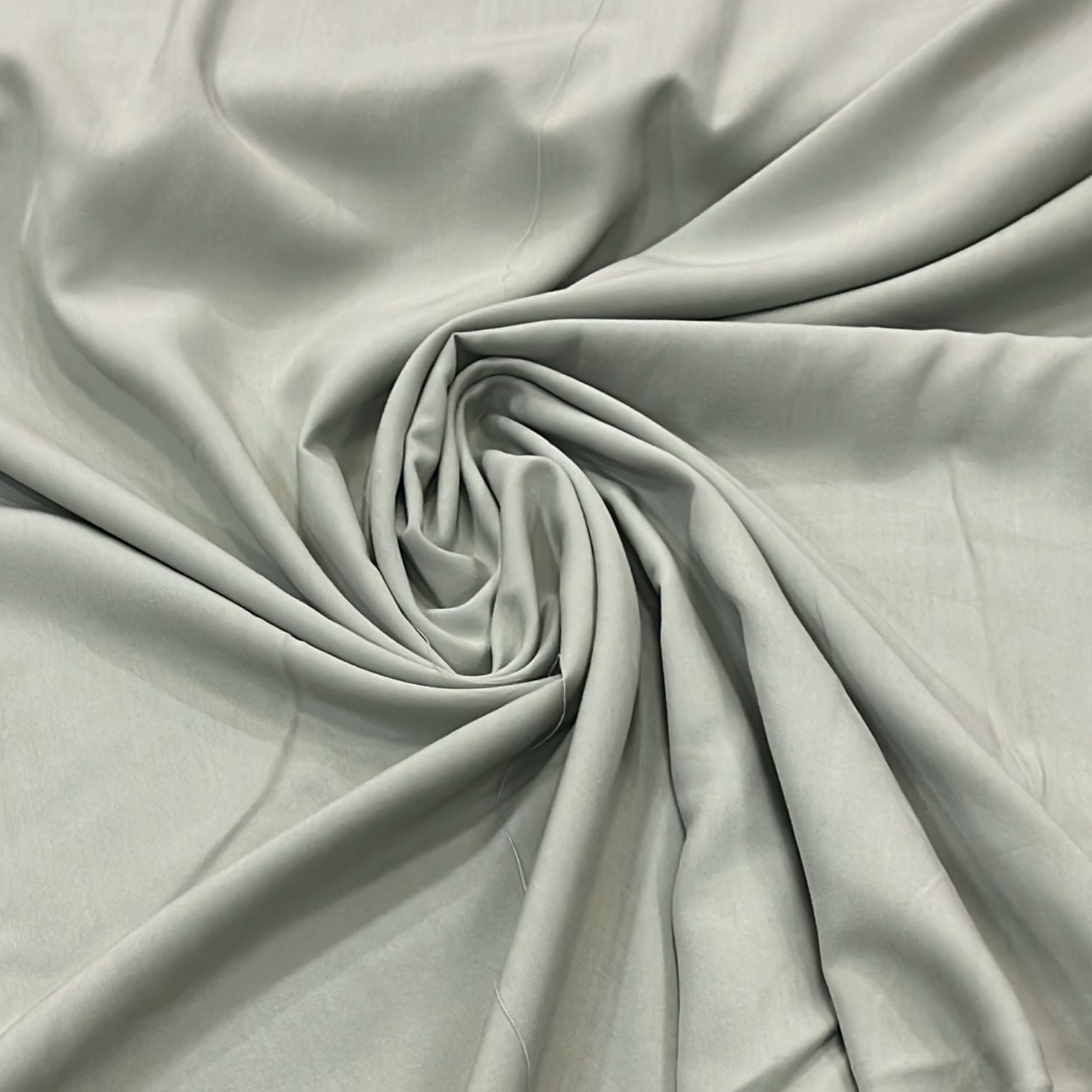 TECIDO VISCOSE LISA COR VERDE CLARO 100% VISCOSE COM 1,40 LG